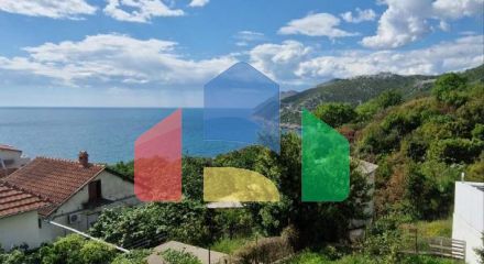 Четырехэтажный семейный дом с потрясающим видом на морев Добра Вода