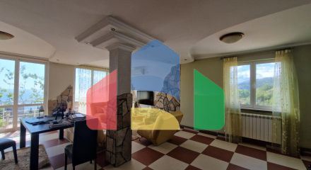 Четырехэтажный семейный дом с потрясающим видом на морев Добра Вода