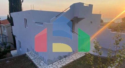 Двухэтажный дом в Добрых Водах в 400 метрах от маркета Воли Двухэтажный дом в Добрых Водах в 400 метрах от маркета Воли