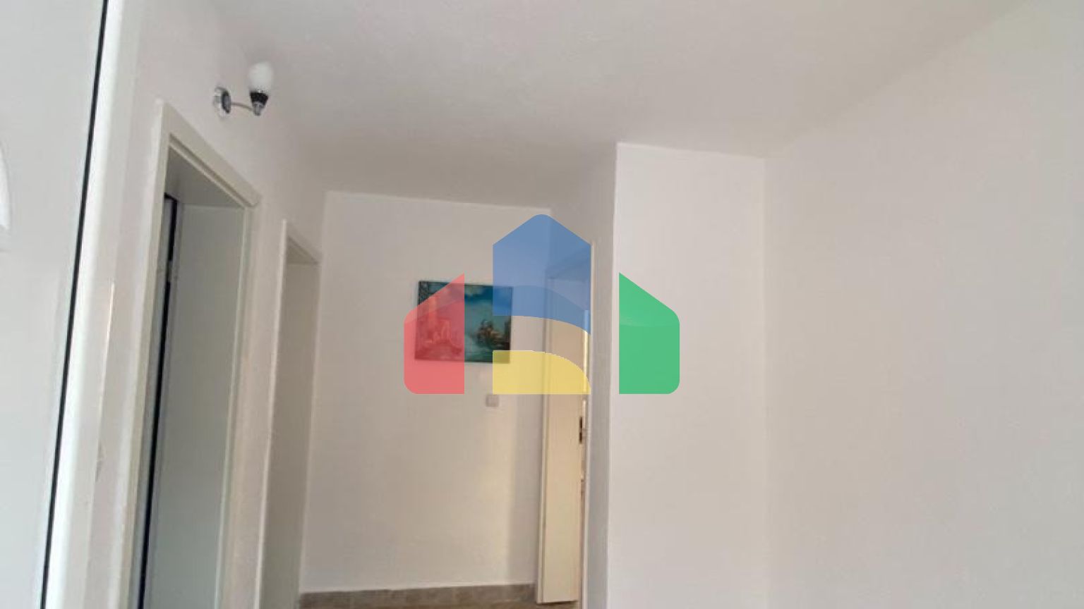 Двухэтажный дом в Добрых Водах в 400 метрах от маркета Воли