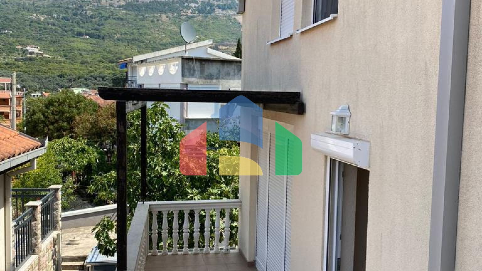 Дом в курортной зоне Добры Воды