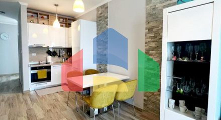 Apartment in a complex with a swimming pool on the first line of the sea, Dobra Voda.
