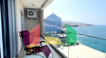 Квартира  в комплексе с бассейном на первой линии моря, Добра Вода.