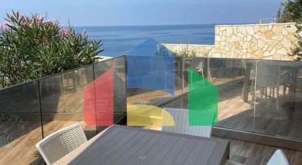 Эксклюзивный апартамент с двумя спальнями на 1 линии моря- работающий бизнес!