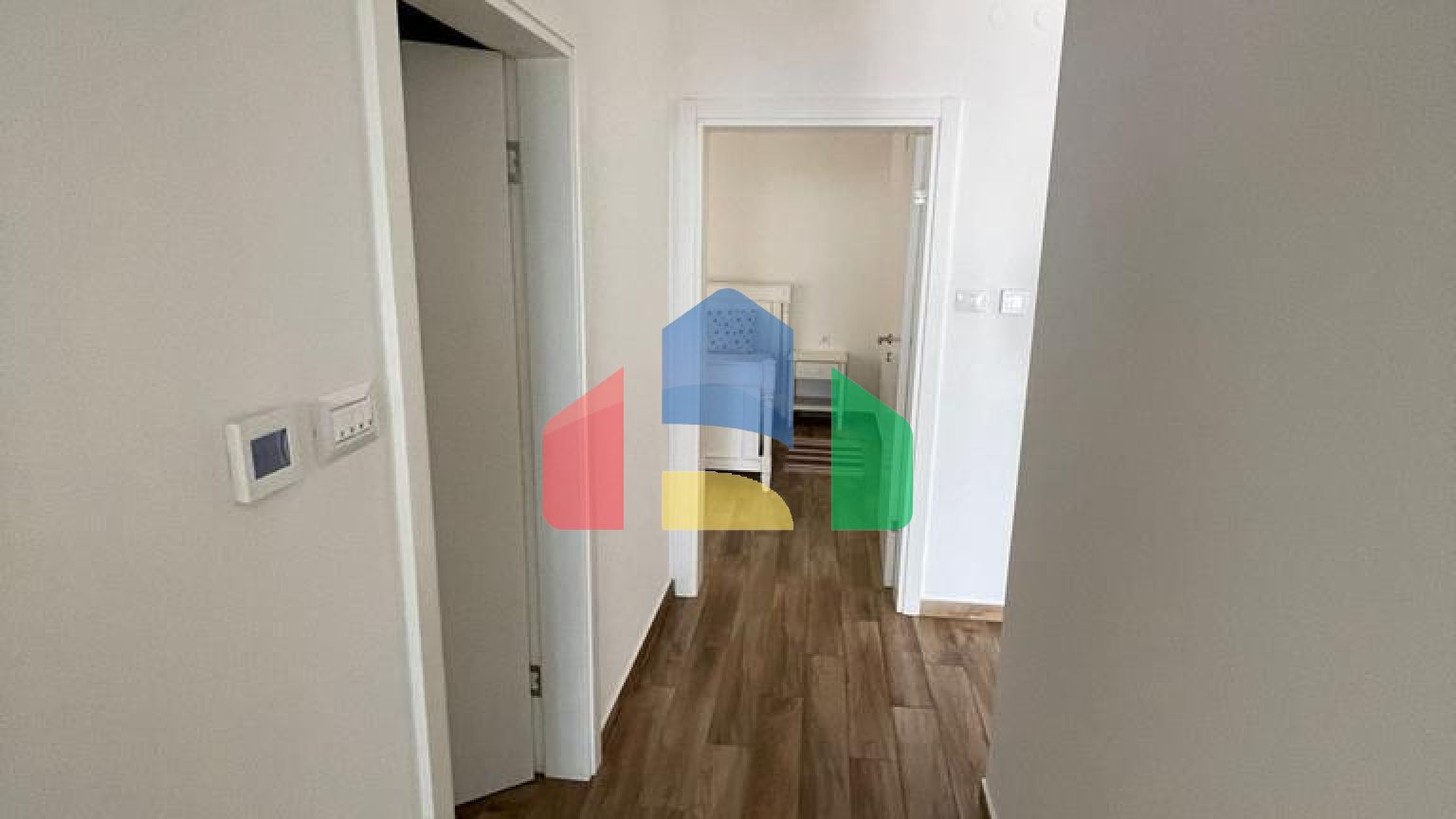 Эксклюзивный апартамент с двумя спальнями на 1 линии моря- работающий бизнес!