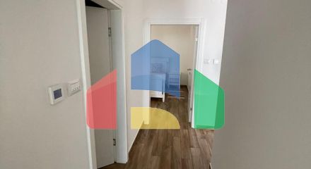 Эксклюзивный апартамент с двумя спальнями на 1 линии моря- работающий бизнес!