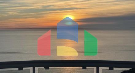 Большой пентхаус в Добры Воды с 3 спальнями и видом на море в комплексе с бассейном.
