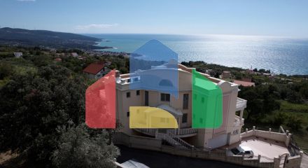 Three-storey villa in Italian style