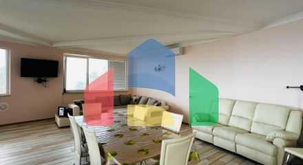 Трехэтажная вилла в итальянском стиле