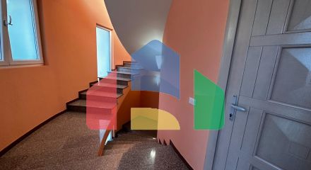 Трехэтажная вилла в итальянском стиле