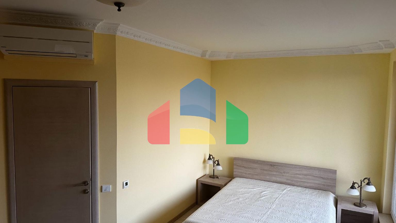 Трехэтажная вилла в итальянском стиле