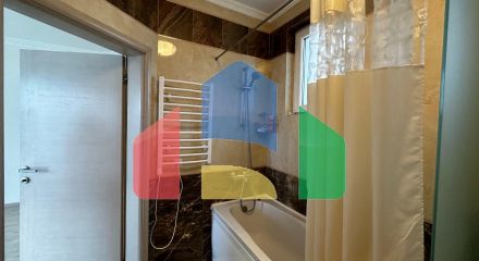 Трехэтажная вилла в итальянском стиле