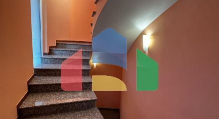 Трехэтажная вилла в итальянском стиле