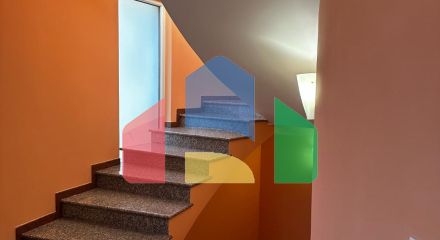 Трехэтажная вилла в итальянском стиле