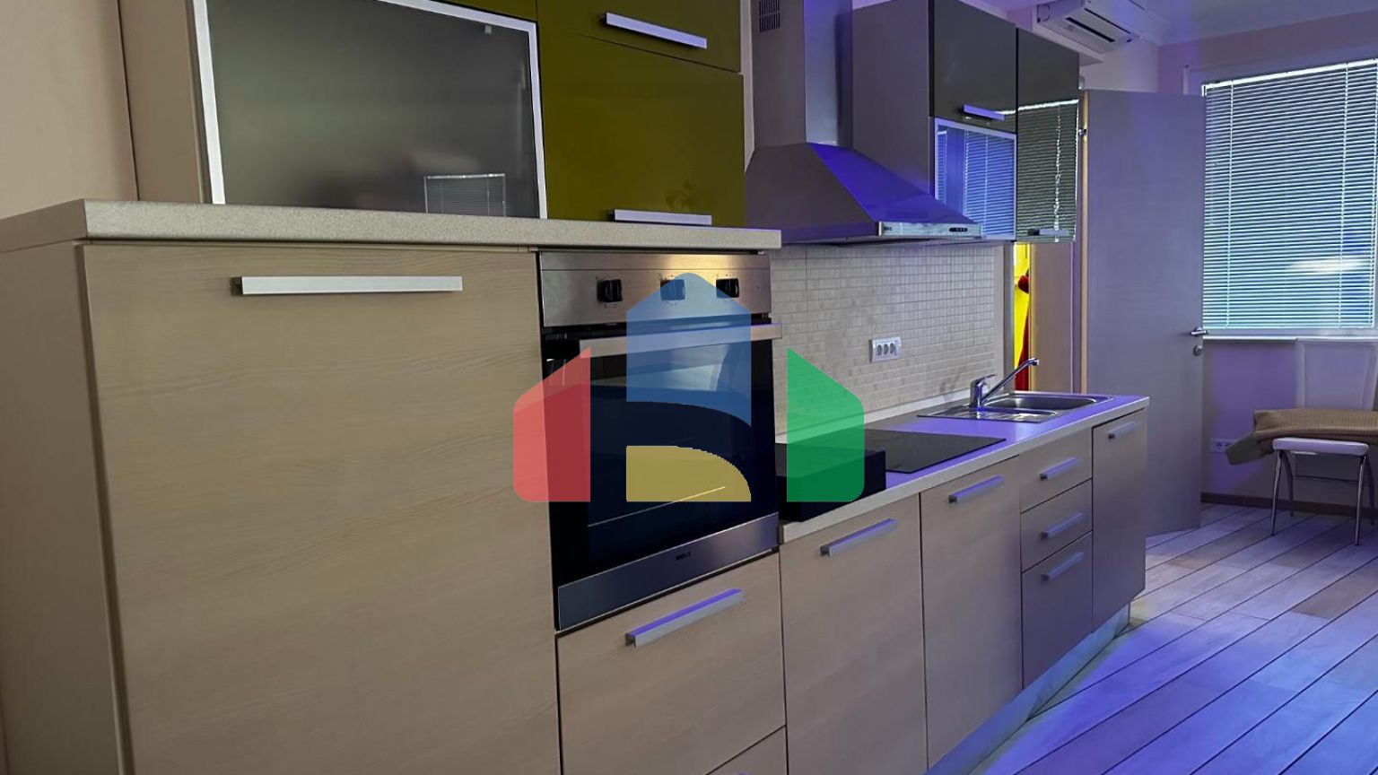 Трехэтажная вилла в итальянском стиле