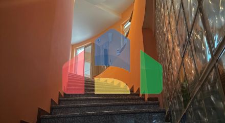 Трехэтажная вилла в итальянском стиле