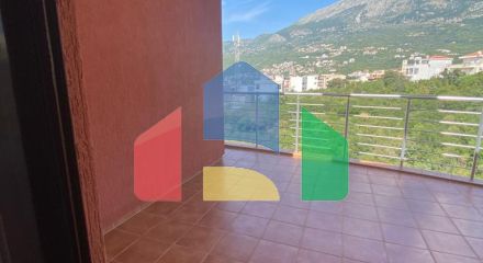 Пентхаус в комплексе на 1 линии Добра Вода