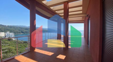 Пентхаус в комплексе на 1 линии Добра Вода