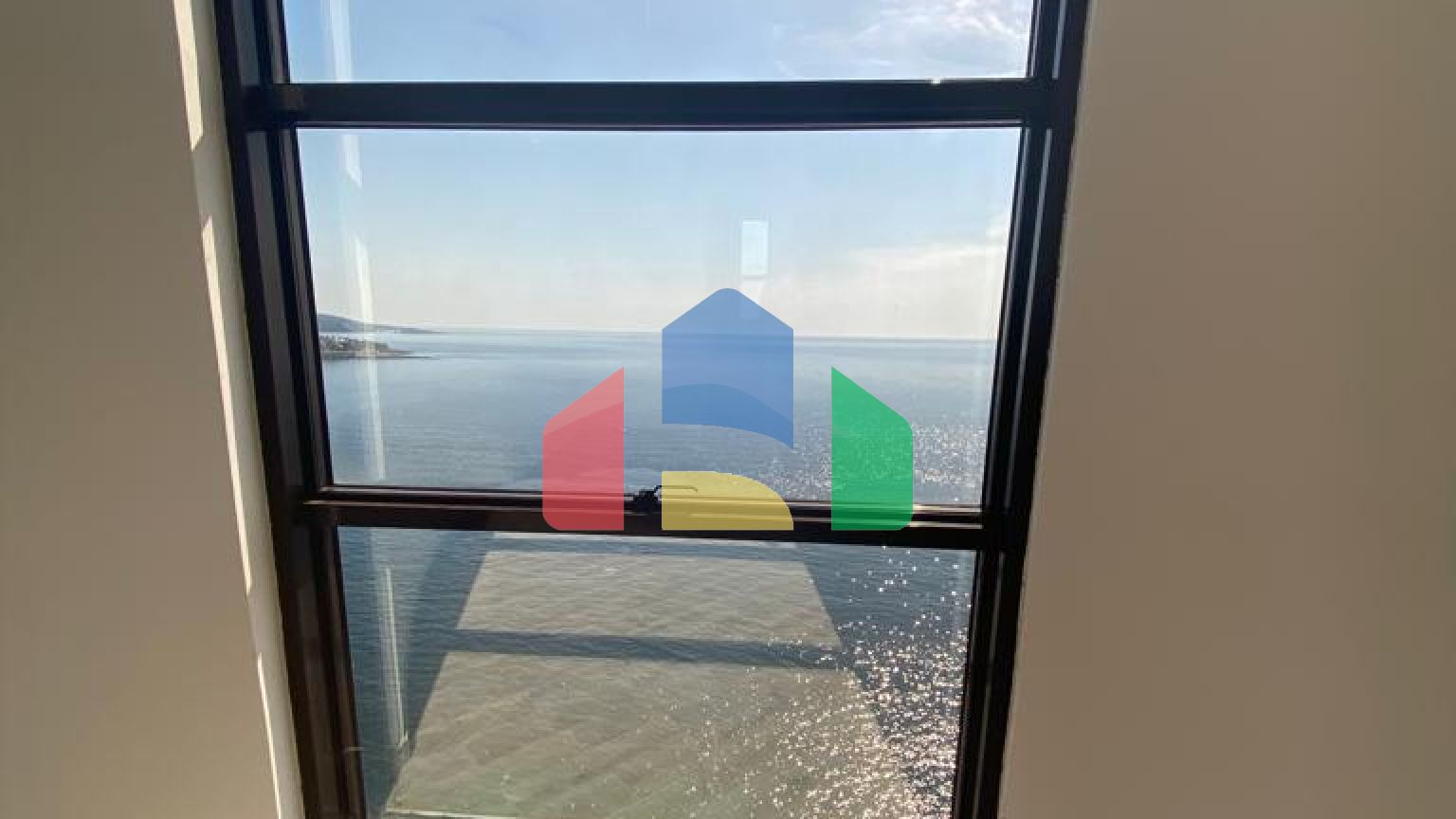 Пентхаус в комплексе на 1 линии Добра Вода