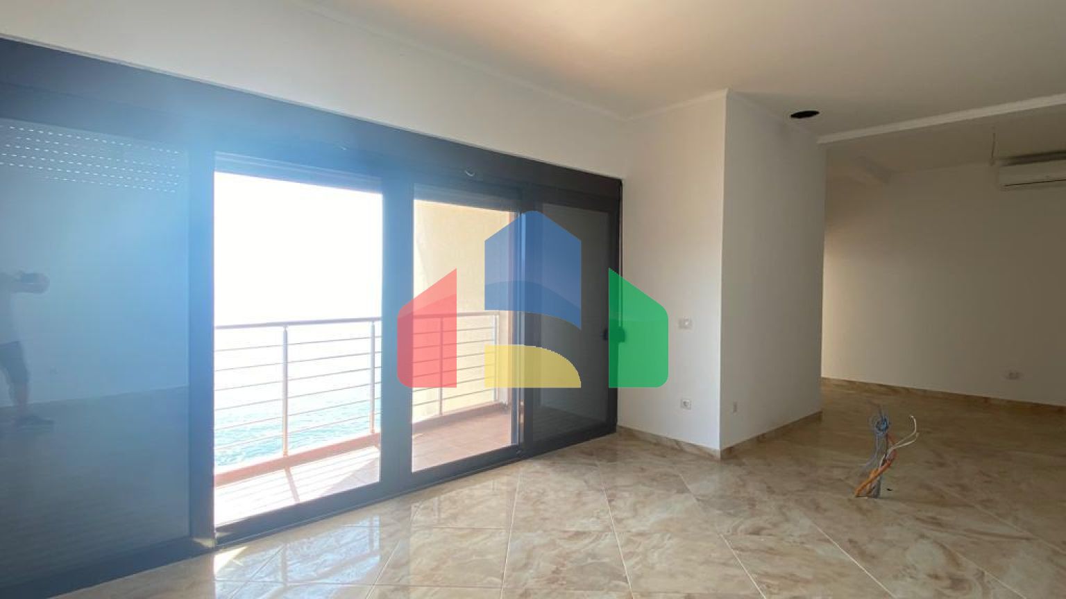 Пентхаус в комплексе на 1 линии Добра Вода