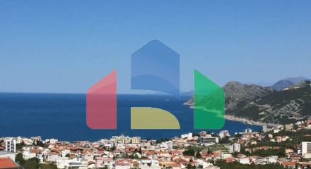 Новый дом с прекрасным панорамным видом на море в Добры воды.