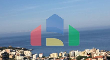 Новый дом с прекрасным панорамным видом на море в Добры воды.