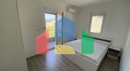 Двухуровневый новый дом с участком в Доброй Воде.