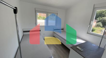 Двухуровневый новый дом с участком в Доброй Воде.