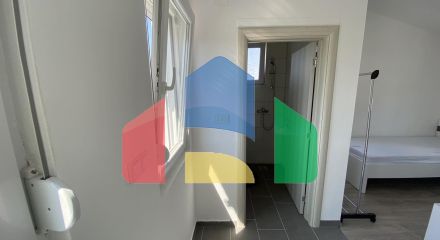 Двухуровневый новый дом с участком в Доброй Воде.