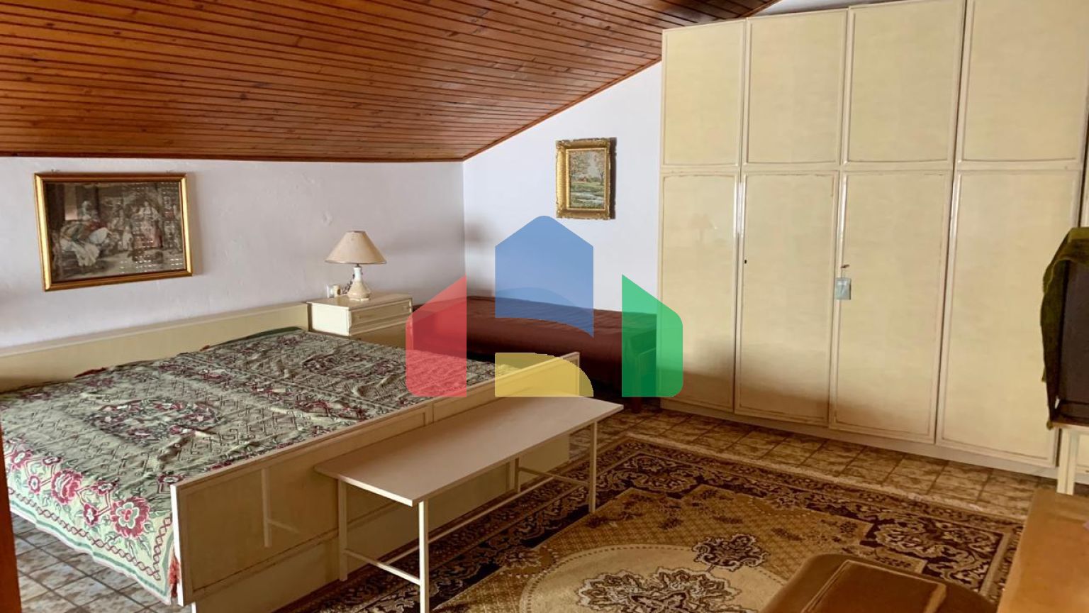 Просторный дом в Добры воды с панорамным видом на море, не далеко от пляжа.