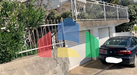 Просторный дом в Добры воды с панорамным видом на море, не далеко от пляжа. Просторный дом в Добры воды с панорамным видом на море, не далеко от пляжа.