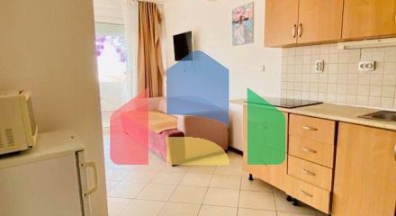 Просторная квартира с 1 спальней, видом на море в Добры воды.