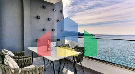 Комфортабельная квартира с 2 спальнями, в 4 звездочном апарт-отеле с бассейном, на берегу моря в Добры Воды.