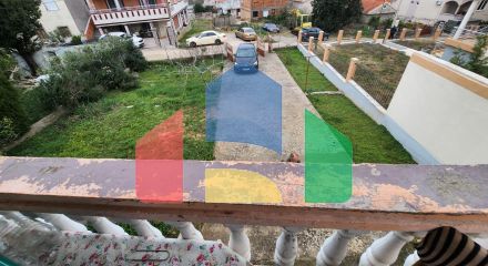 Two-storey house 180m2 for renovation with a large plot of land 600m2 in the village of Dobra Voda