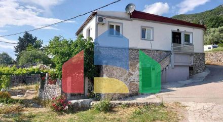 Продаем каменный комплекс домов с горным источником воды посреди вековых маслин в Добрых Водах