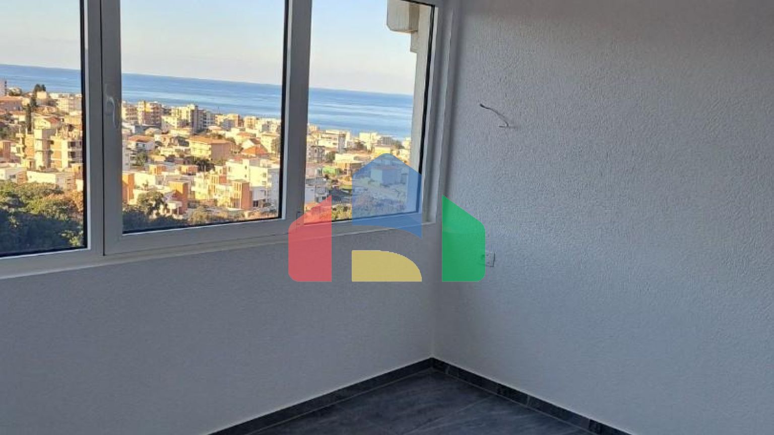 Новая квартира с 1 спальней и видом на море в Добры воды.