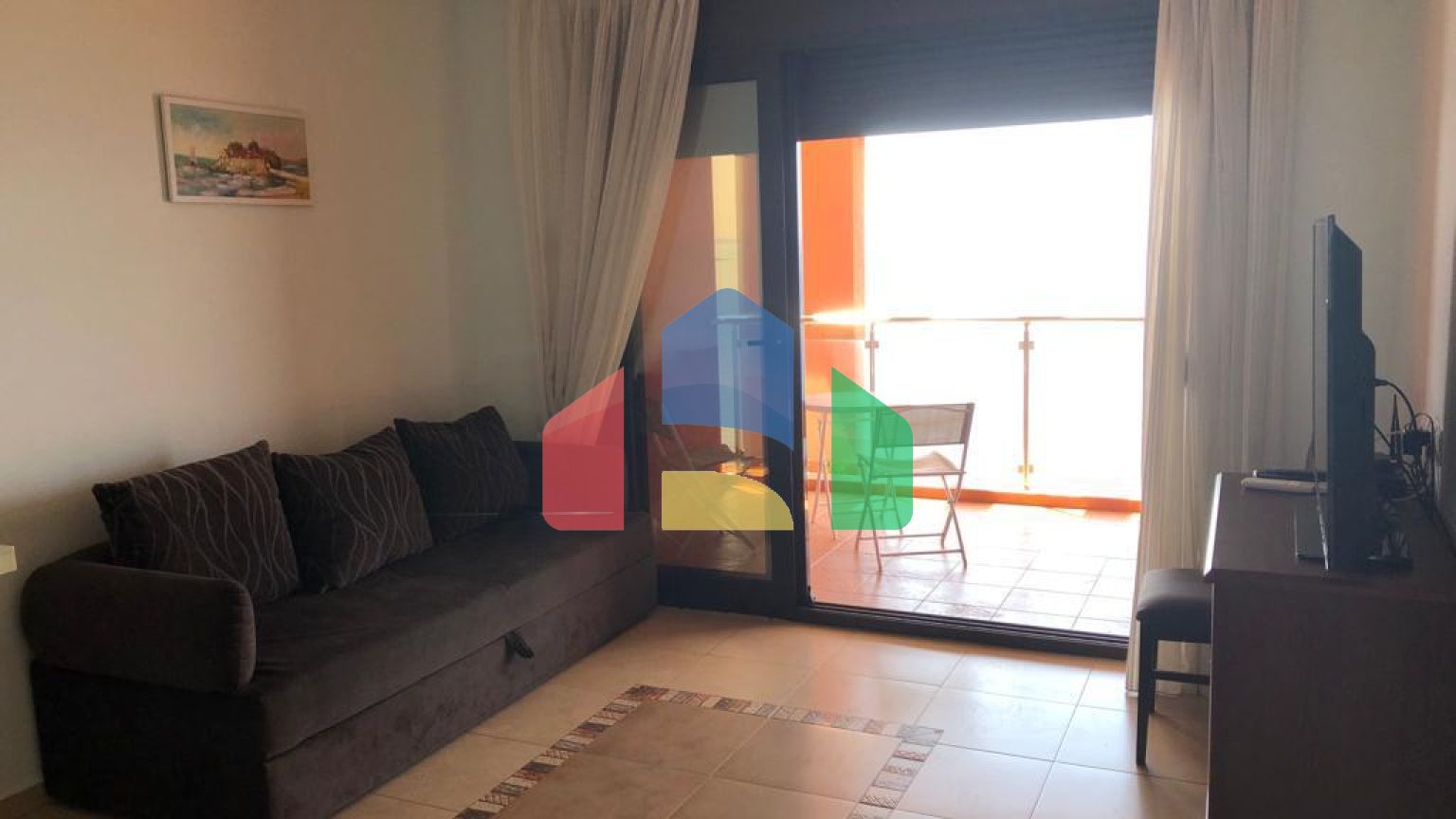 Апартаменты с двумя спальнями на первой линии моря в Добрых Водах