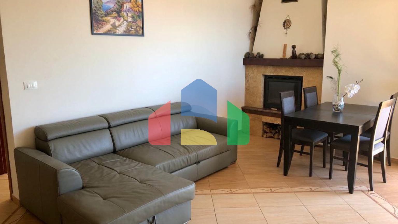 Апартаменты с двумя спальнями на первой линии моря в Добрых Водах