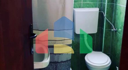 Дом с апартаментами в 5 минутах от пляжа в Добры воды
