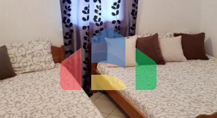 Дом с апартаментами в 5 минутах от пляжа в Добры воды