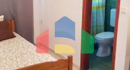 Дом с апартаментами в 5 минутах от пляжа в Добры воды