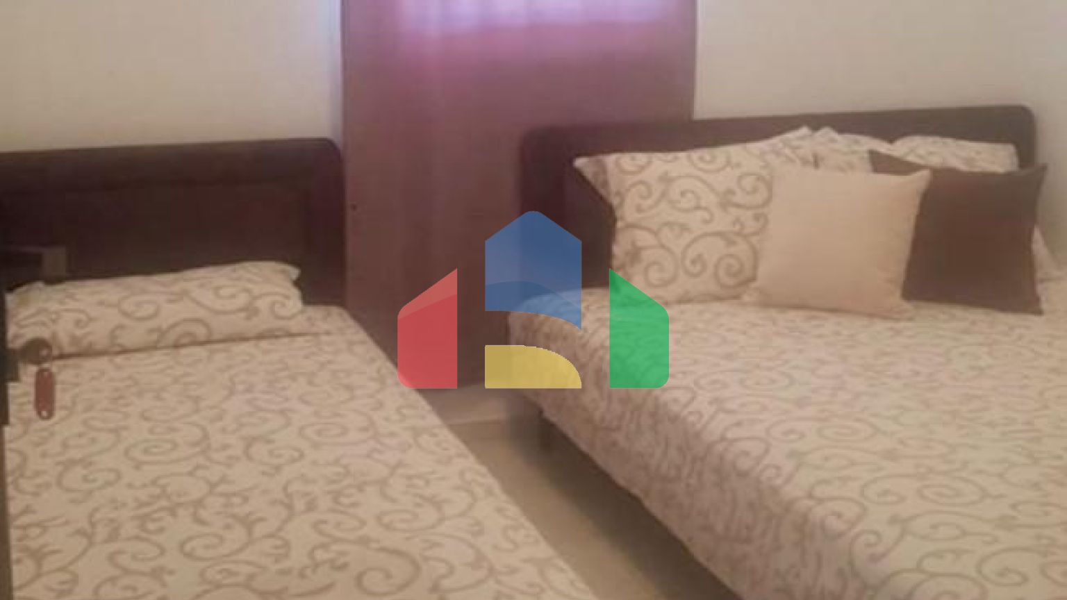 Дом с апартаментами в 5 минутах от пляжа в Добры воды