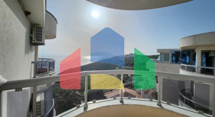 Apartment with panoramic sea view in a complex with a swimming pool, 126m2