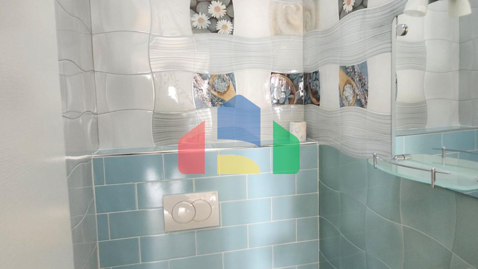 Квартира с панорамным видом на море в комплексе с бассейном, 126м2