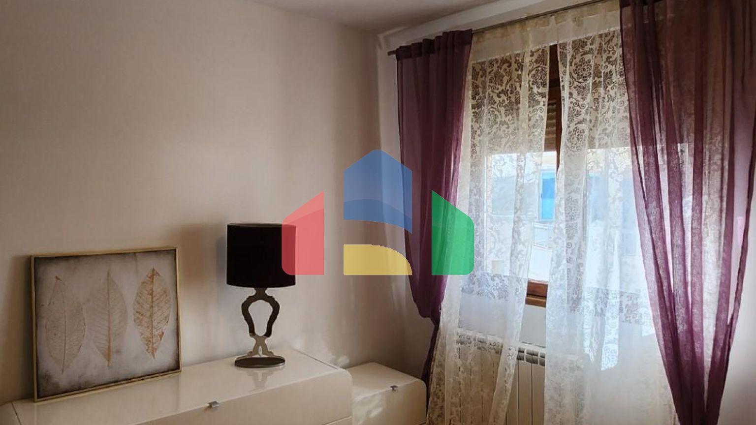 Квартира с панорамным видом на море в комплексе с бассейном, 126м2