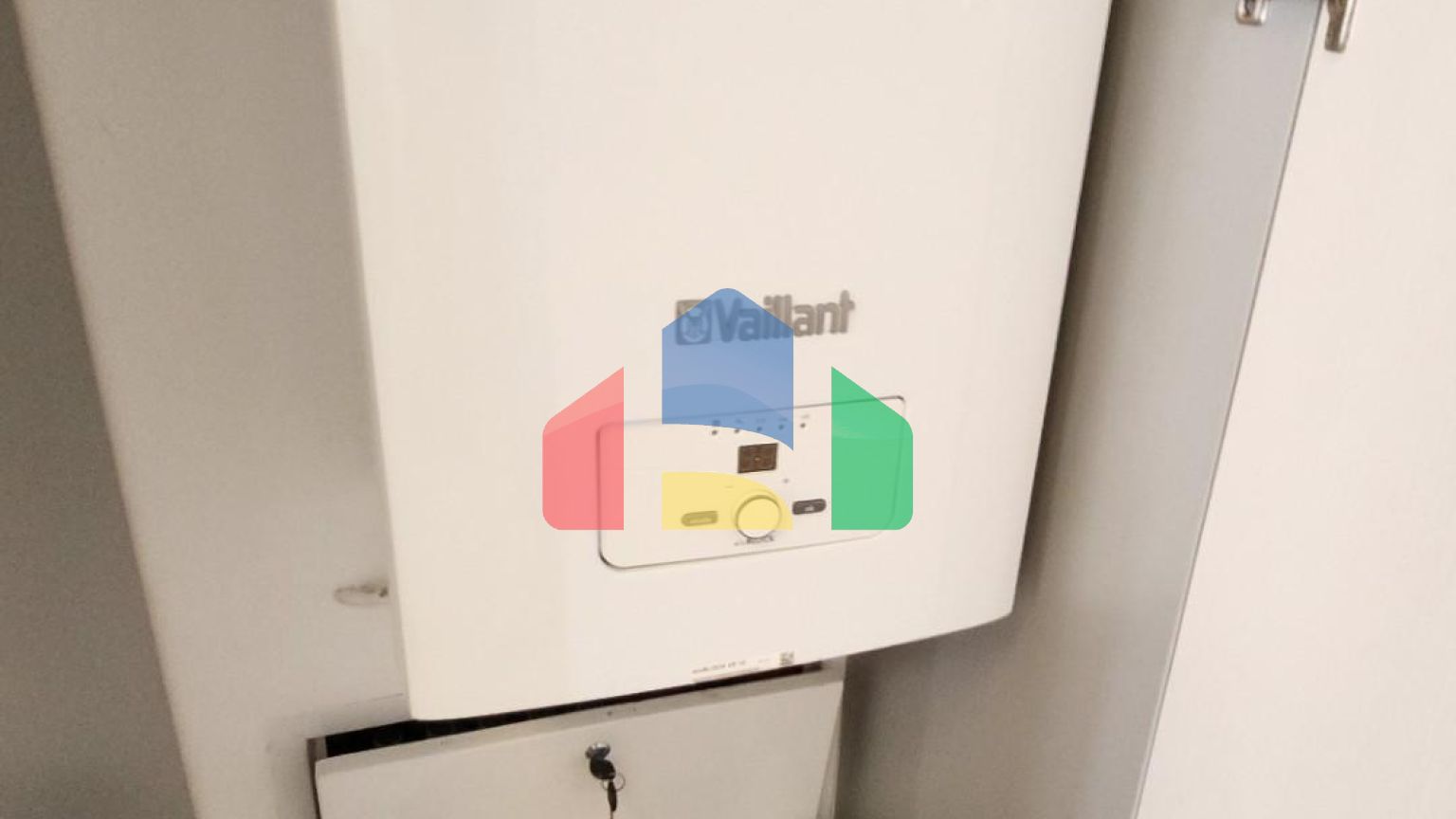 Квартира с панорамным видом на море в комплексе с бассейном, 126м2