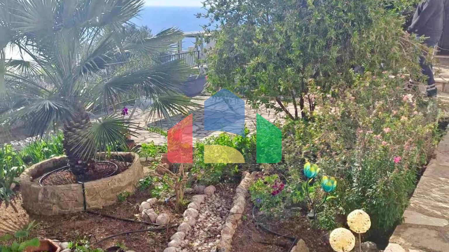 Дом с панорамным видом на море в Добры Воды