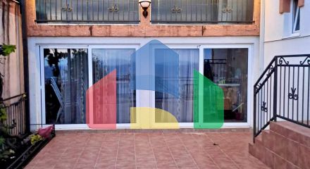 Дом с панорамным видом на море в Добры Воды