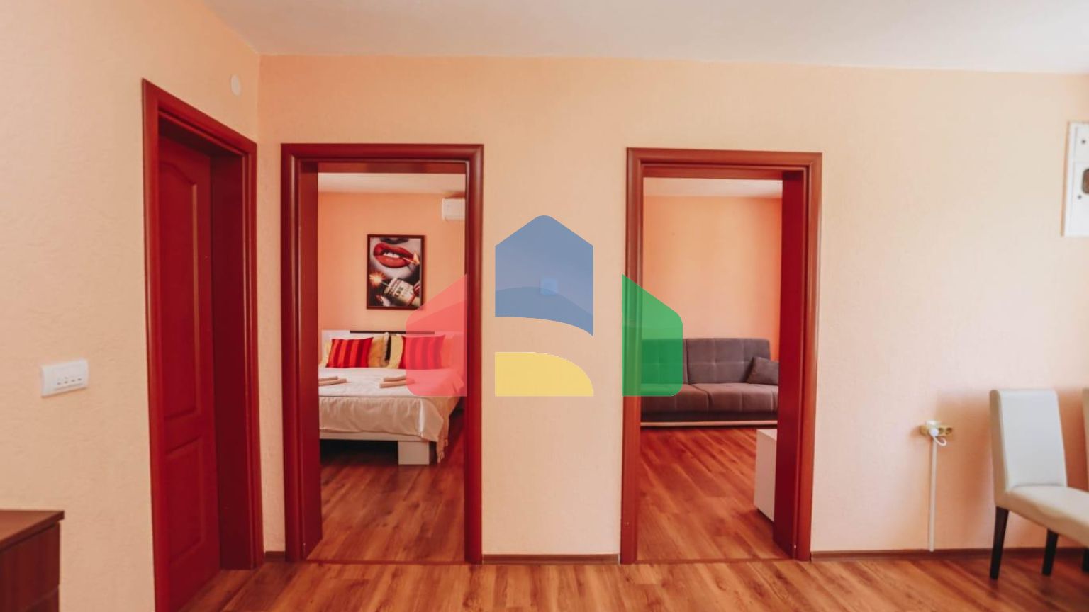 Предлагается дом в туристическом поселке Добры Воды, близко к морю.