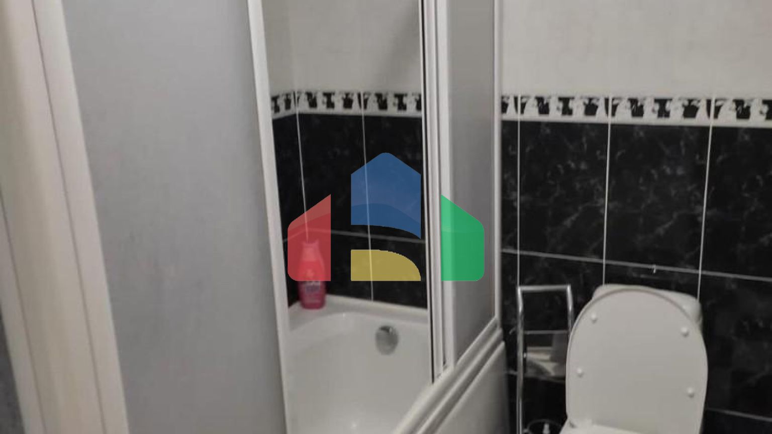 Предлагается к продаже квартира с 3-мя спальнями в Добрых Водах.